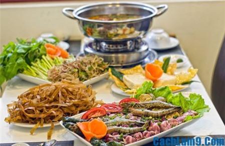 Cách làm lẩu ghẹ rau muống nóng hổi, ngon mát