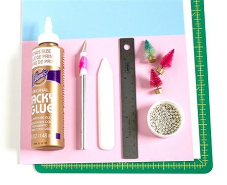 Cách làm ngôi nhà 2 gian bằng giấy bìa trang trí bàn học