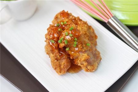 Cách làm sườn chiên tỏi giòn ngon thơm phức cho bữa cơm