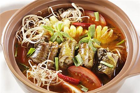 Cách nấu lẩu lươn hoa chuối – chua cay ngon tuyệt