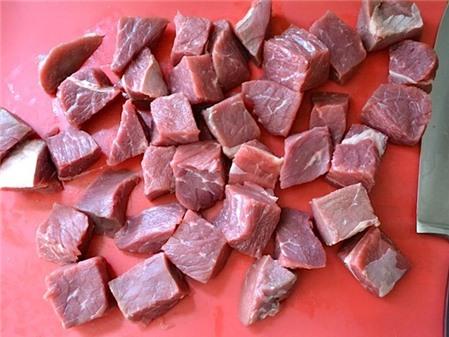 Cách nấu thịt bò hầm cà rốt kiểu truyền thống