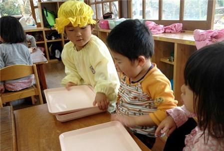 Trẻ em Nhật và những bài học đạo đức thú vị