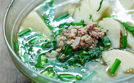 Canh khoai sọ nấu thịt băm ngon miệng, đủ chất