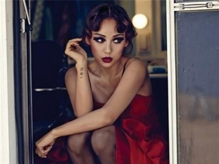 Lee Hyori lại sexy, quyến rũ đến bất ngờ
