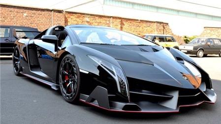 Siêu xe Lamborghini Veneno Roadster đầu tiên đến tay khách hàng