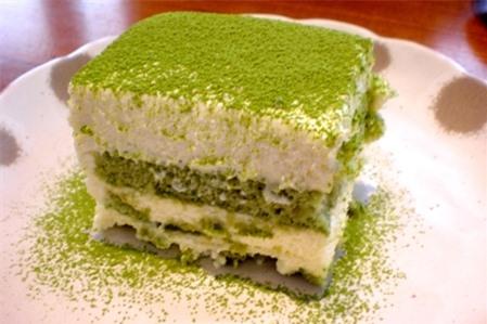 Cách làm bánh tiramisu trà xanh đơn giản không cần lò nướng