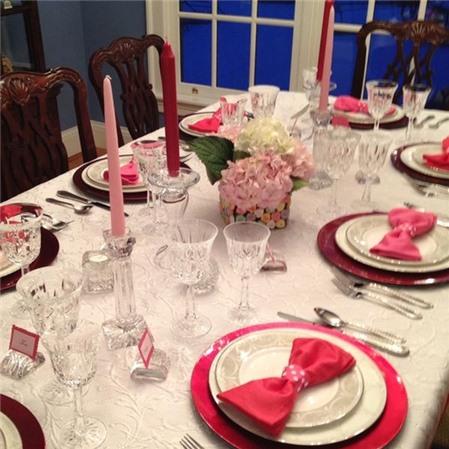 Gợi ý trang trí bàn tiệc Valentine đẹp lung linh
