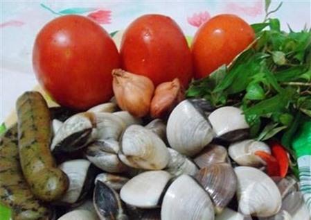 Cách nấu canh ngao chua ngon với cà chua và me