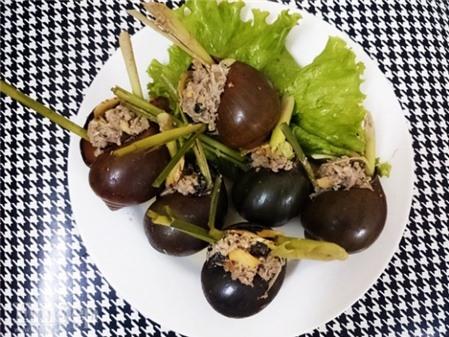 Cách làm ốc nhồi thịt hấp sả siêu ngon