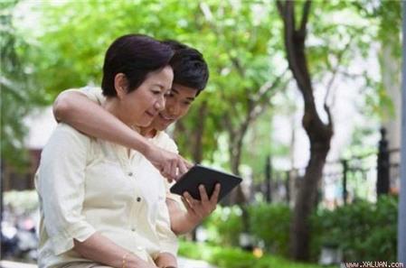13 dấu hiệu của mẫu đàn ông bám váy mẹ