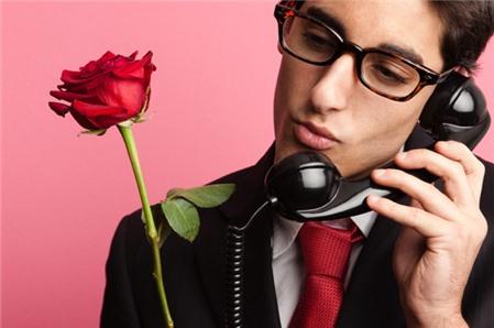 6 dấu hiệu nhận biết chàng mê gái