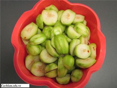 Cách làm món cóc ngâm chua ngọt cực ngon