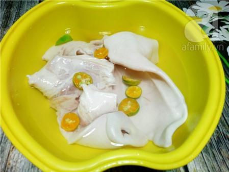 Cách làm "món ngon" tai heo khìa nước dừa