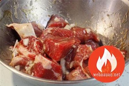 Cách Làm Món Thịt Bò Xiên Nướng Hấp Dẫn