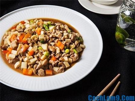 Cách làm thịt gà xào nấm ngon miễn chê