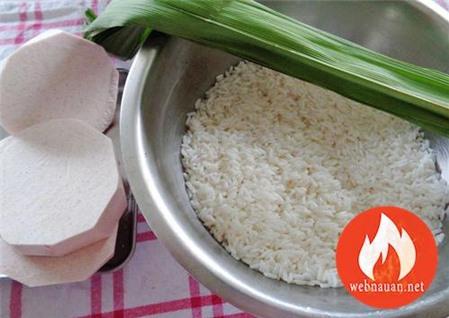 Cách Nấu Xôi Khoai Môn Hấp Dẫn Bữa Sáng