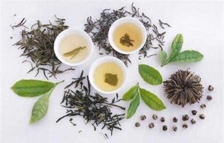 Cách pha trà thảo mộc ấm nóng ngày thu
