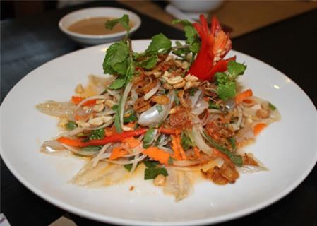 Gỏi cá mai, món ngon miền Trung