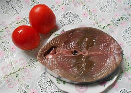 Ngon cơm với cá ngừ sốt cà chua