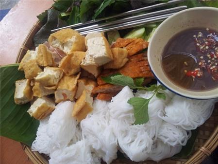 Làm sao để khử mùi của mắm tôm?