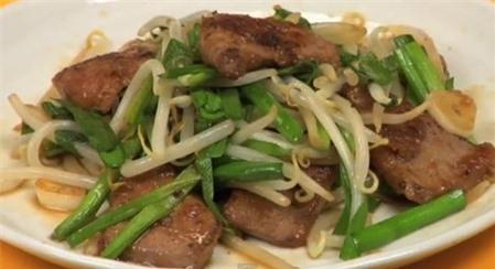 Gan lợn xào giá đỗ có thể gây ung thư?