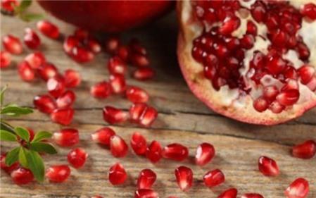 Mẹo chọn mua lựu ngon, ngọt cần biết