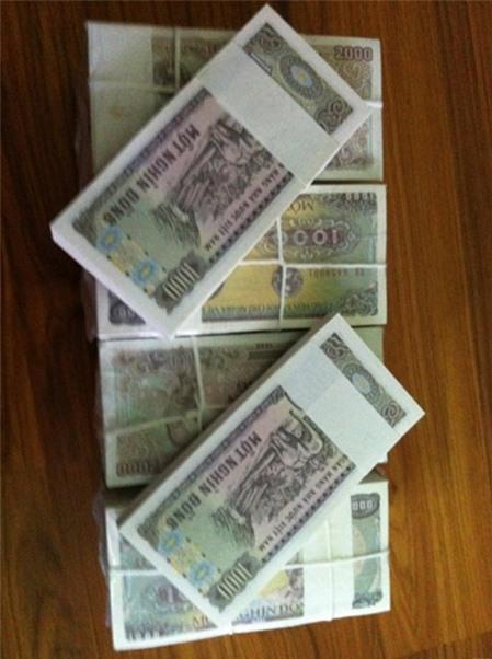 Cách làm tháp tiền tài lộc cho năm mới 'tiền vào như nước'