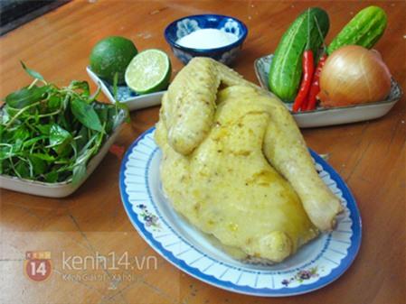 Gà xé phay - Món ngon tinh tế của người Hà Nội
