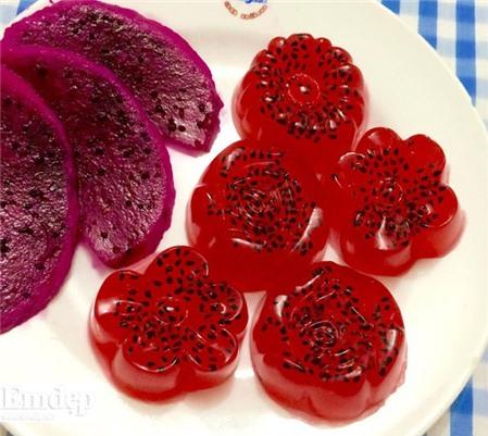 Cách làm thạch rau câu thanh long mát ngon hấp dẫn